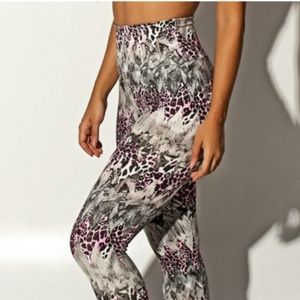Printed Legging- Pink Cheetah with Grey